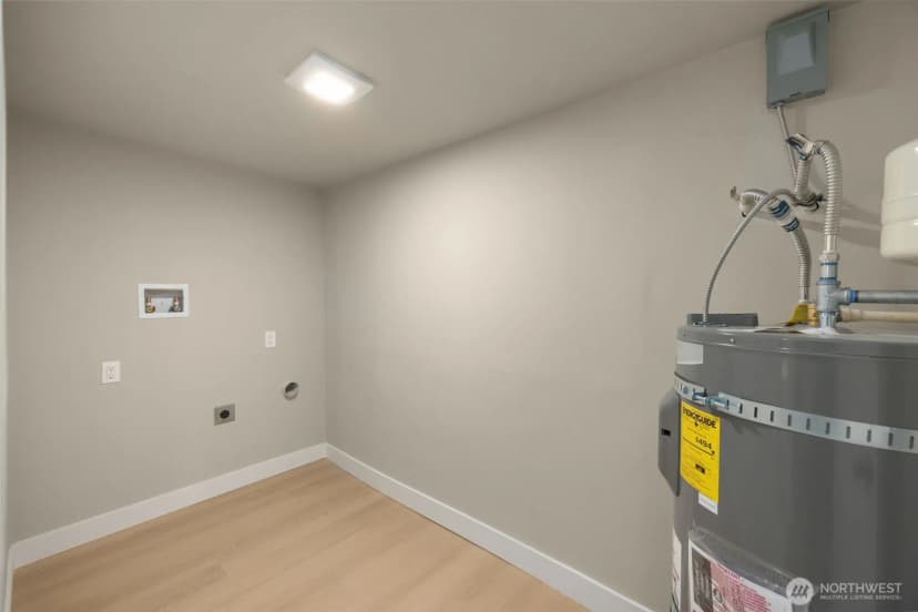 Property photo for 12041 S 56th Place, Seattle photo 21