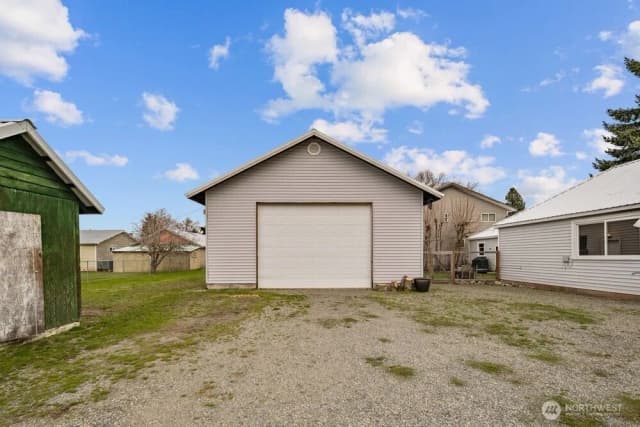 Property photo for 714 Madison Avenue, South Cle Elum photo 4