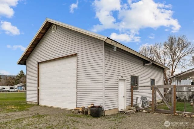 Property photo for 714 Madison Avenue, South Cle Elum photo 5