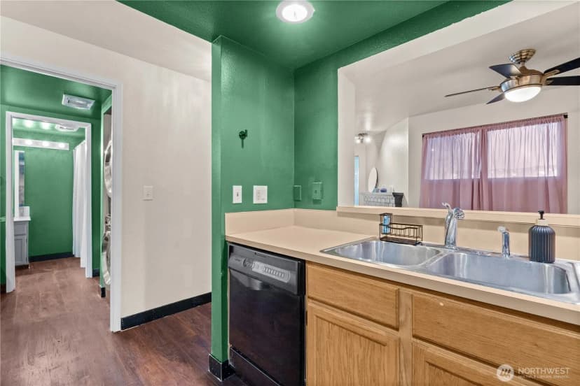 Property photo for 110 Sw 116th Street #a13, Seattle photo 7