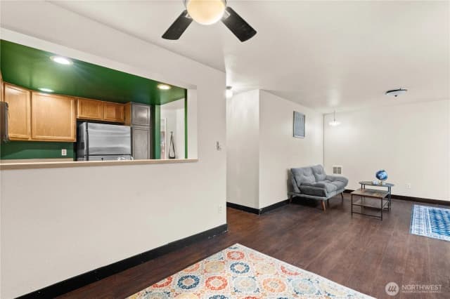 Property photo for 110 Sw 116th Street #a13, Seattle photo 5