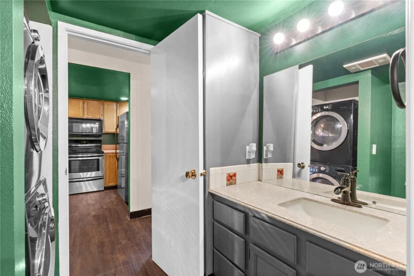 Property photo for 110 Sw 116th Street #a13, Seattle photo 14