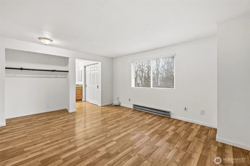 Property photo for 24856 145th Lane Se, Kent photo 23