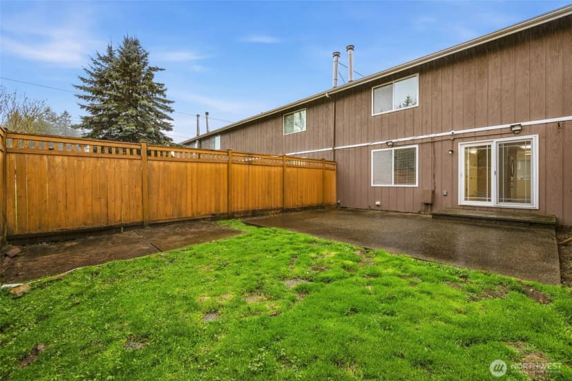 Property photo for 24856 145th Lane Se, Kent photo 30