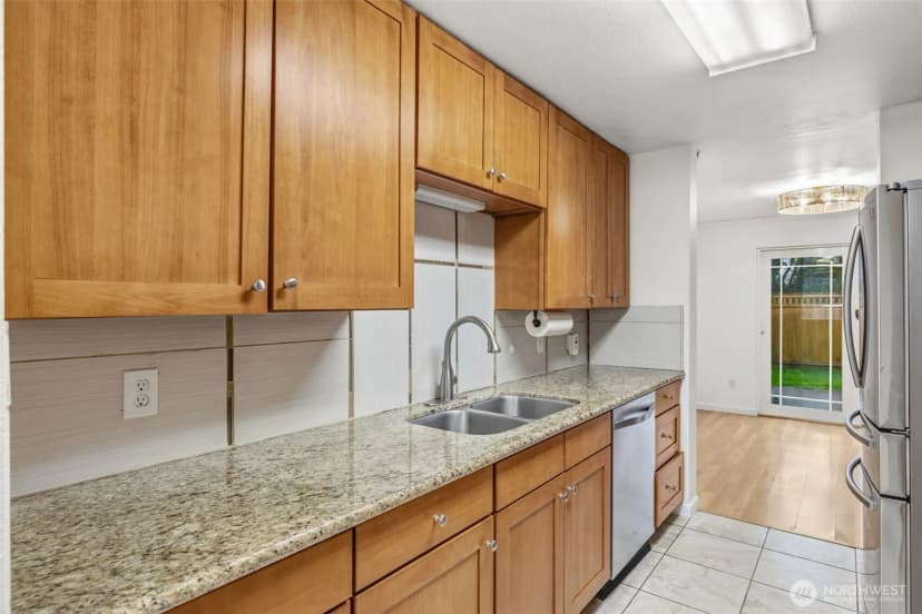 Property photo for 24856 145th Lane Se, Kent photo 14