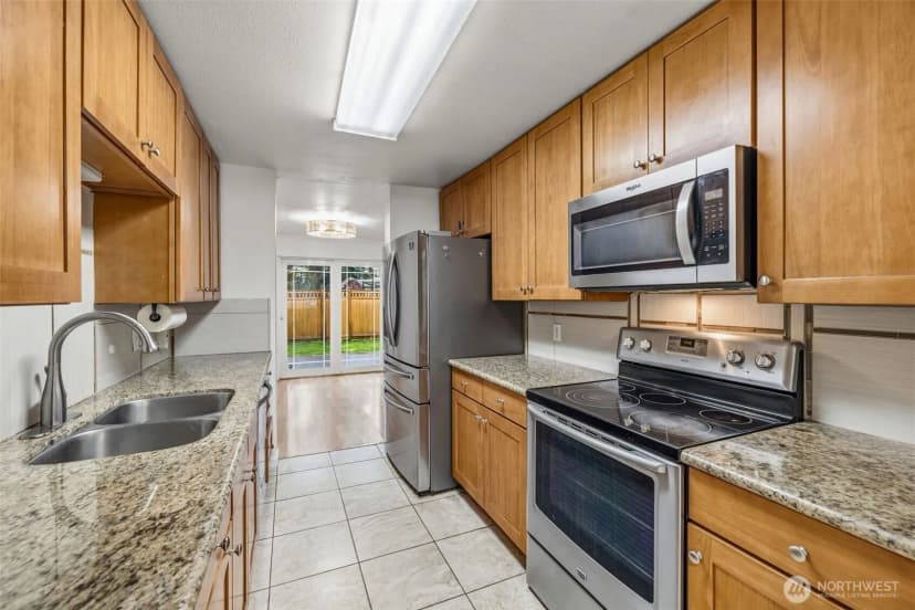 Property photo for 24856 145th Lane Se, Kent photo 15