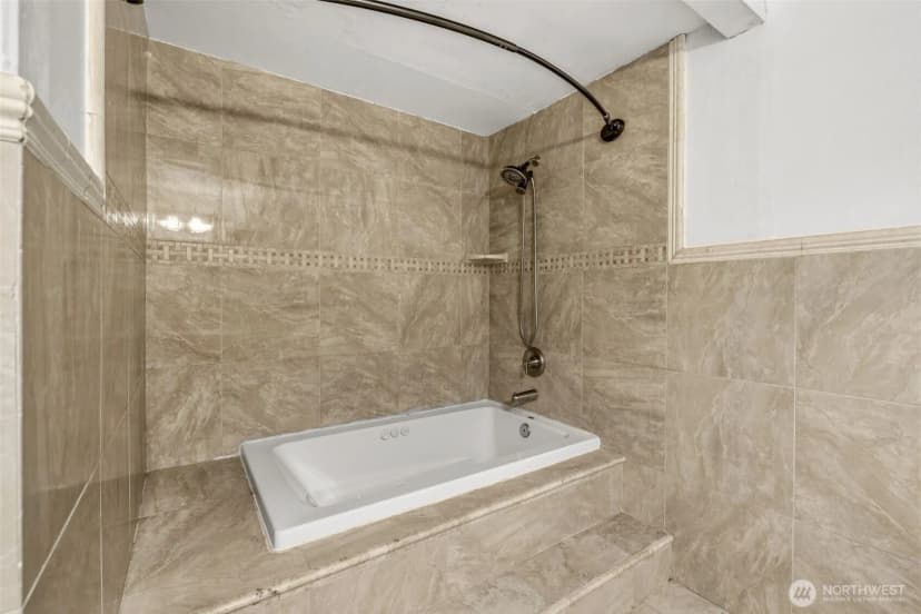 Property photo for 24856 145th Lane Se, Kent photo 19