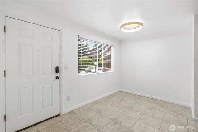 Property photo for 24856 145th Lane Se, Kent photo 3
