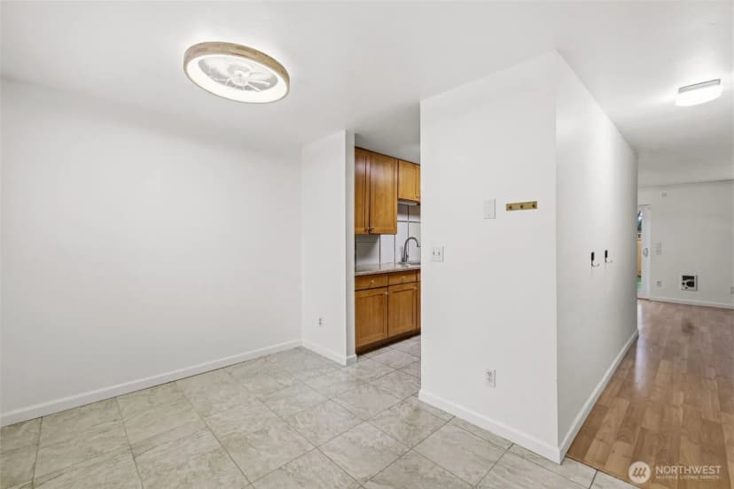 Property photo for 24856 145th Lane Se, Kent photo 4