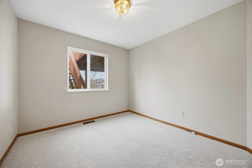Property photo for 3412 W 4th St, Anacortes photo 14