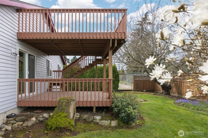 Property photo for 3412 W 4th St, Anacortes photo 18