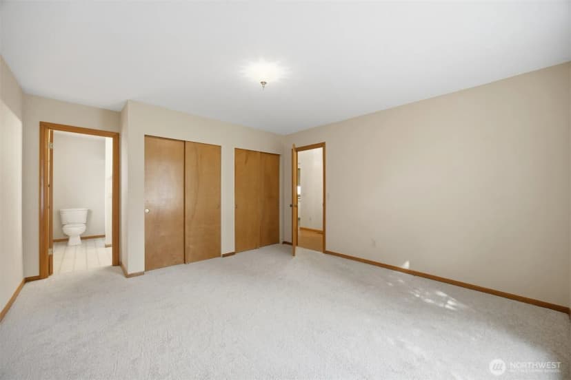 Property photo for 3412 W 4th St, Anacortes photo 10