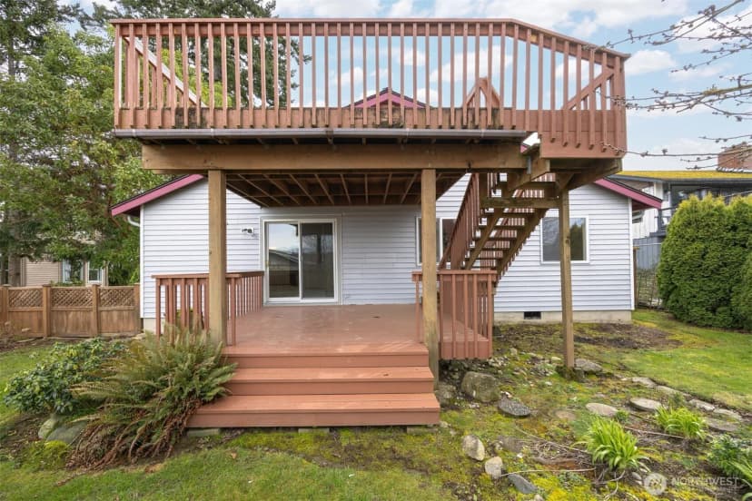 Property photo for 3412 W 4th St, Anacortes photo 17