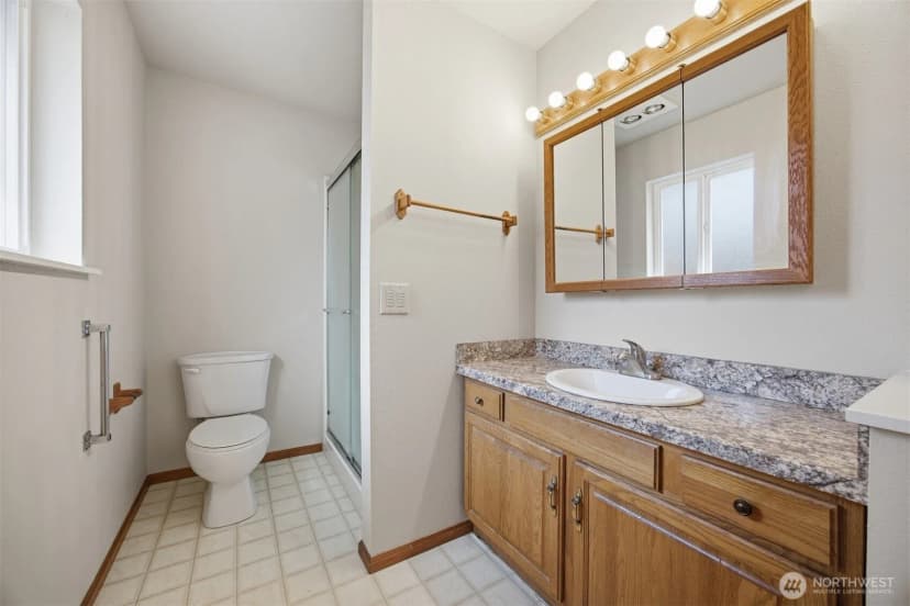 Property photo for 3412 W 4th St, Anacortes photo 11