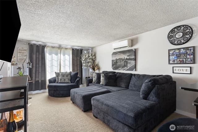 Property photo for 1025 E 63rd Street, Tacoma photo 5