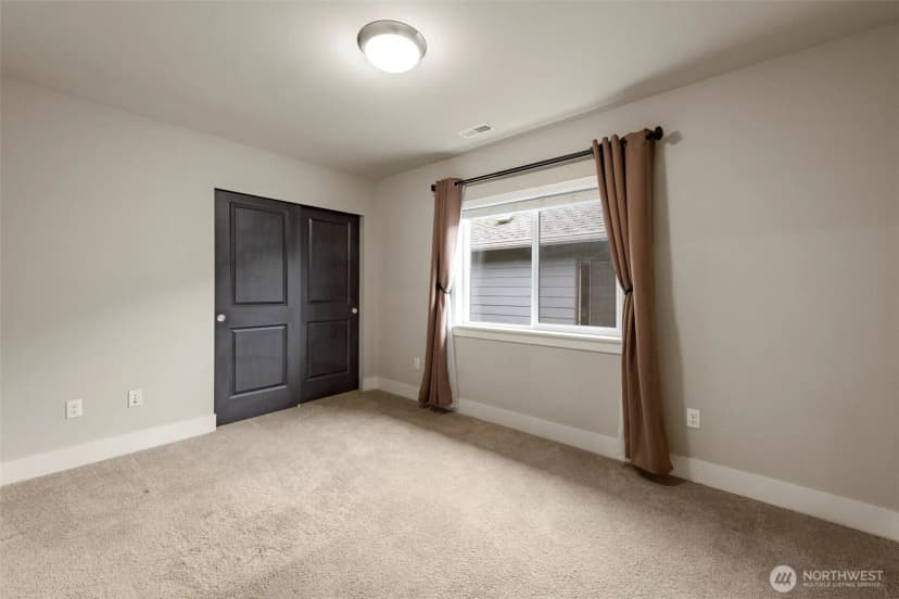 Property photo for 1421 184th Street Sw, Lynnwood photo 22