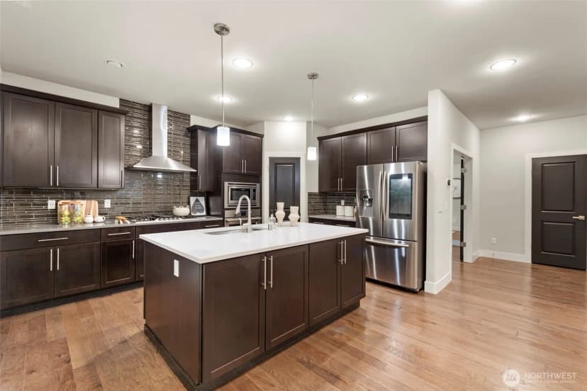 Property photo for 1421 184th Street Sw, Lynnwood photo 6