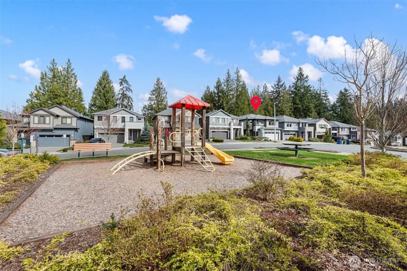 Property photo for 1421 184th Street Sw, Lynnwood photo 28