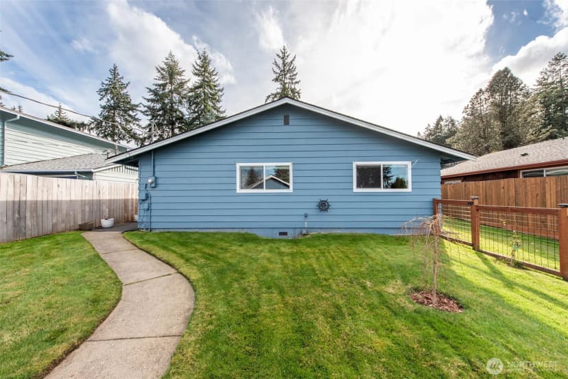 Property photo for 1225 W 17th St, Port Angeles photo 28