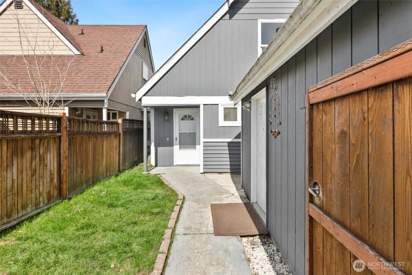 Property photo for 12219 4th Place W, Everett photo 17
