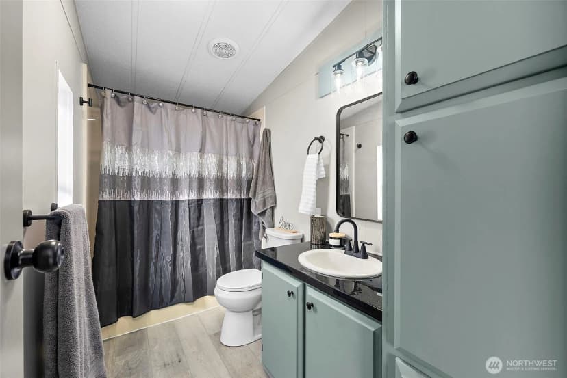 Property photo for 124 W Blakley Drive, Elma photo 25