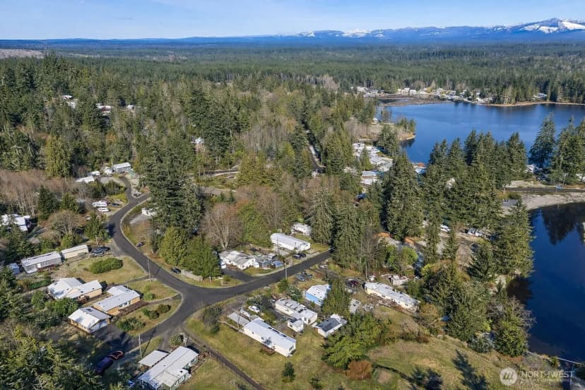 Property photo for 124 W Blakley Drive, Elma photo 35