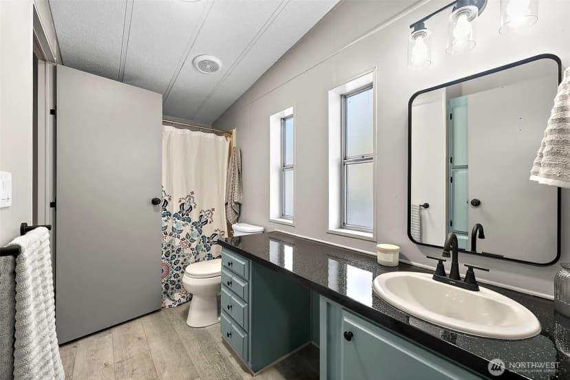 Property photo for 124 W Blakley Drive, Elma photo 18