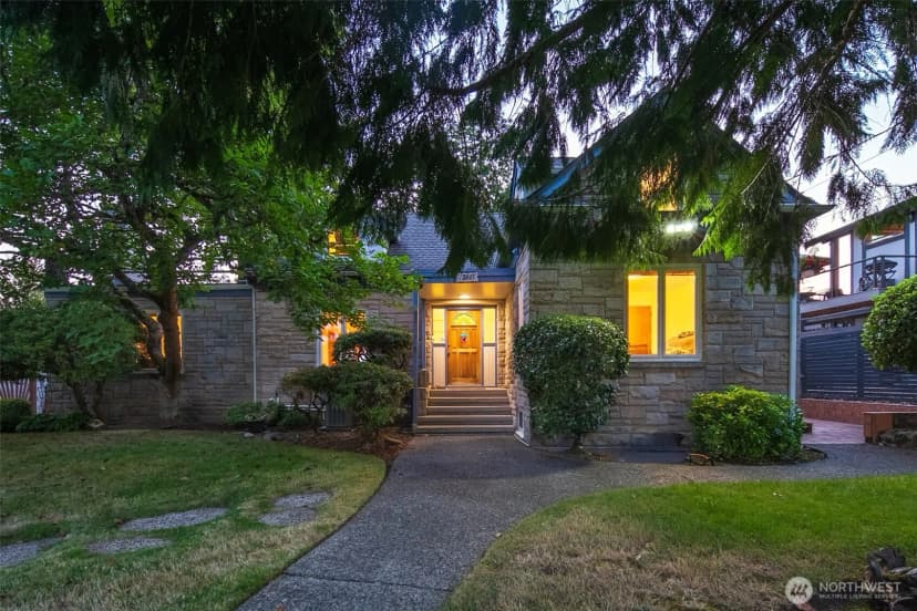 Property photo for 10445 Marine View Drive Sw, Seattle photo 36