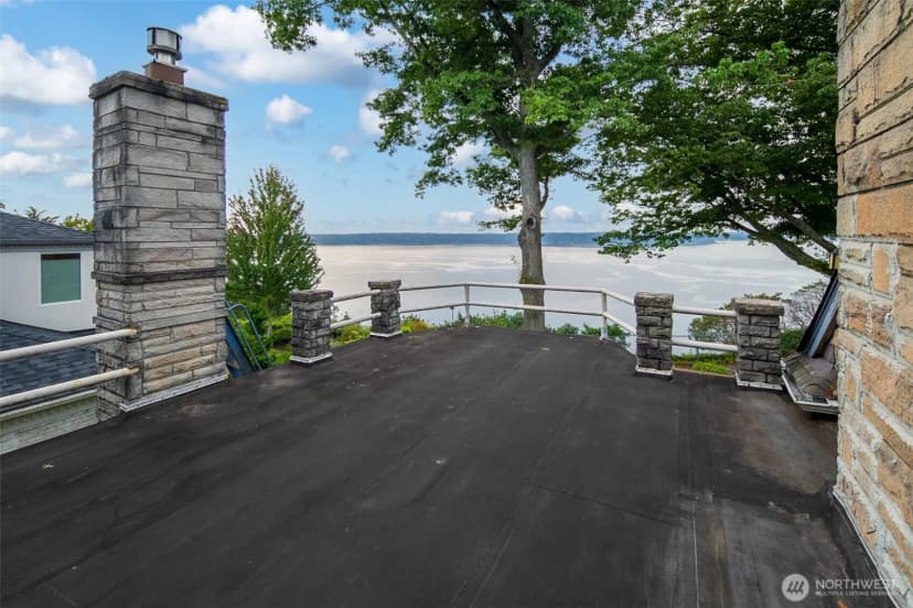 Property photo for 10445 Marine View Drive Sw, Seattle photo 30