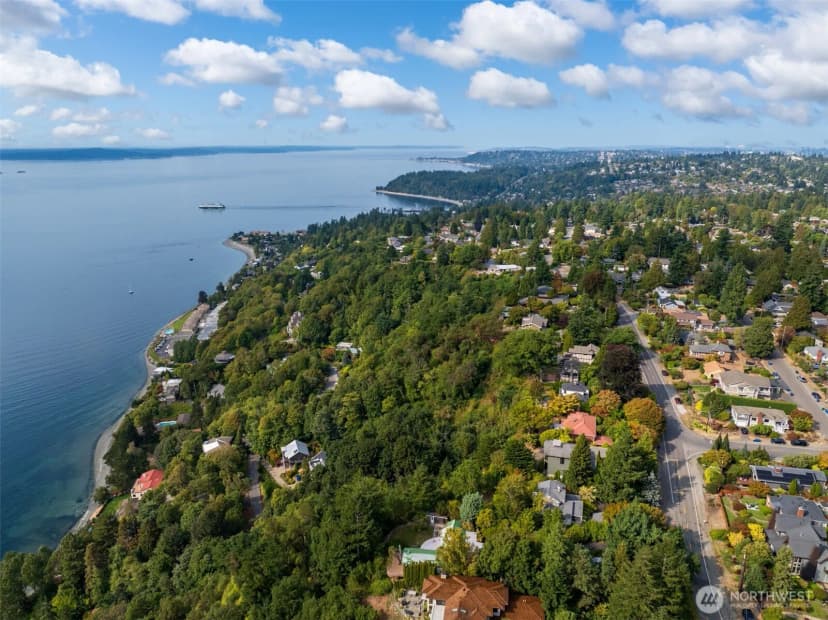 Property photo for 10445 Marine View Drive Sw, Seattle photo 33