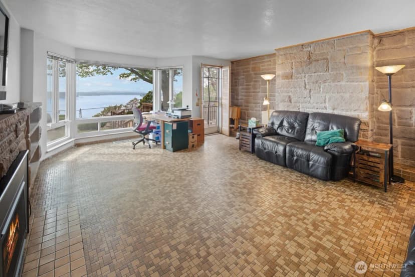 Property photo for 10445 Marine View Drive Sw, Seattle photo 9