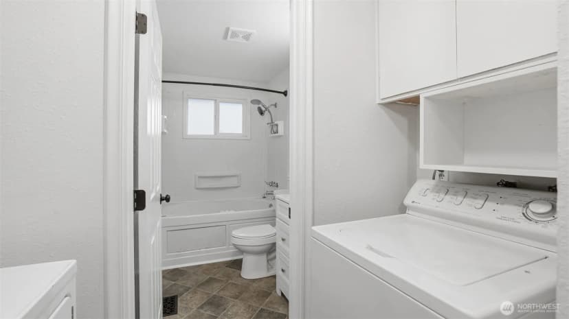 Property photo for 2840 22nd Street Se, Auburn photo 14