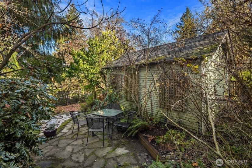 Property photo for 548 Ne 102nd Street, Seattle photo 21