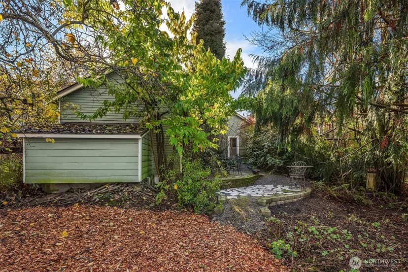 Property photo for 548 Ne 102nd Street, Seattle photo 22
