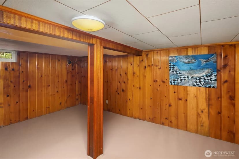 Property photo for 548 Ne 102nd Street, Seattle photo 18