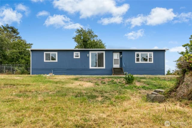 Property photo for 760 El Toro Street, Coupeville photo 2