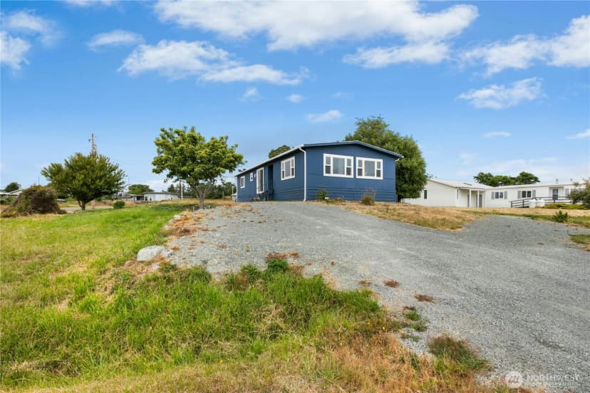 Property photo for 760 El Toro Street, Coupeville