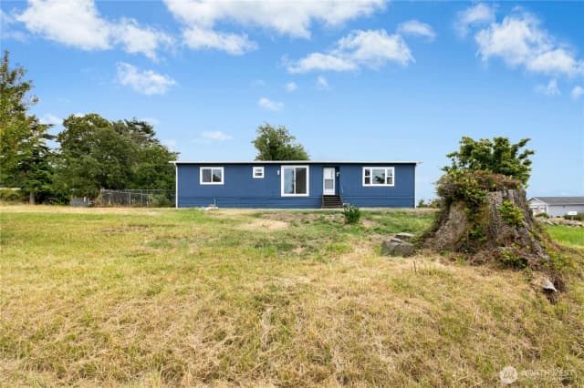 Property photo for 760 El Toro Street, Coupeville photo 3