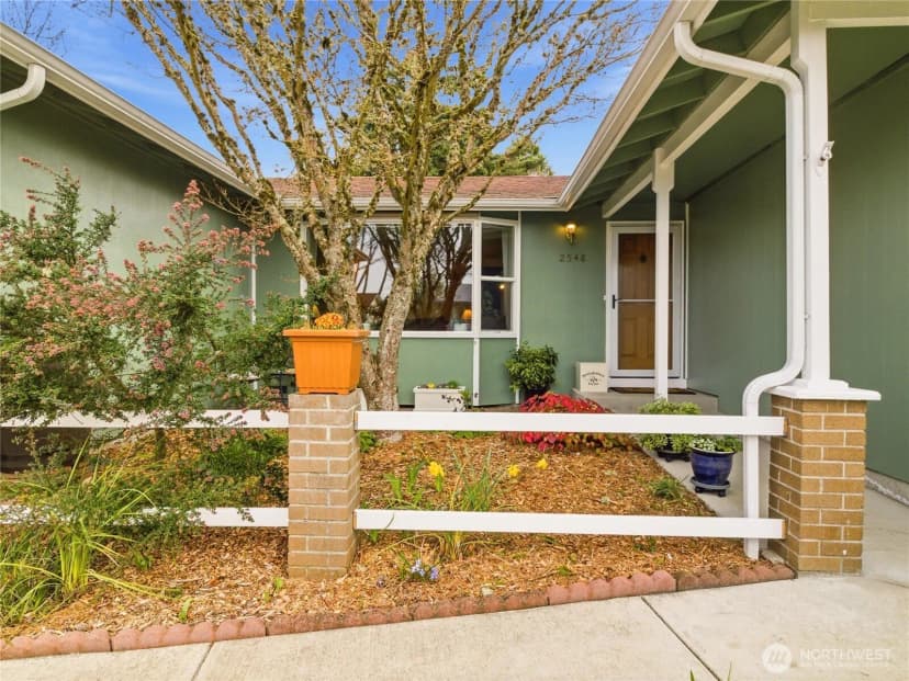 Property photo for 2548 Smithers Avenue S, Renton photo 5