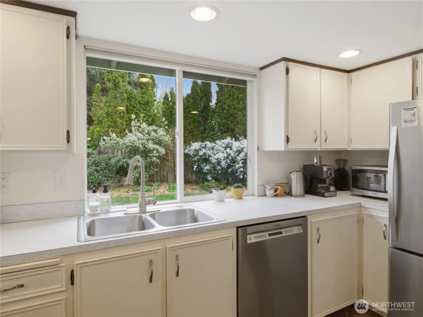 Property photo for 2548 Smithers Avenue S, Renton photo 12