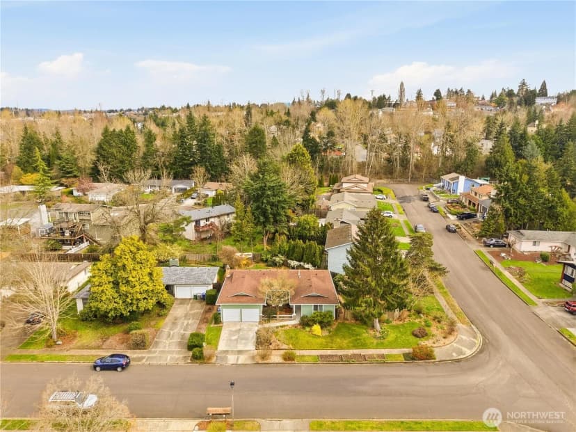 Property photo for 2548 Smithers Avenue S, Renton photo 35