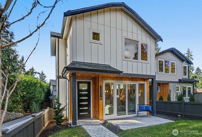 Property photo for 11217 Ne 95th Street #b, Kirkland photo 33