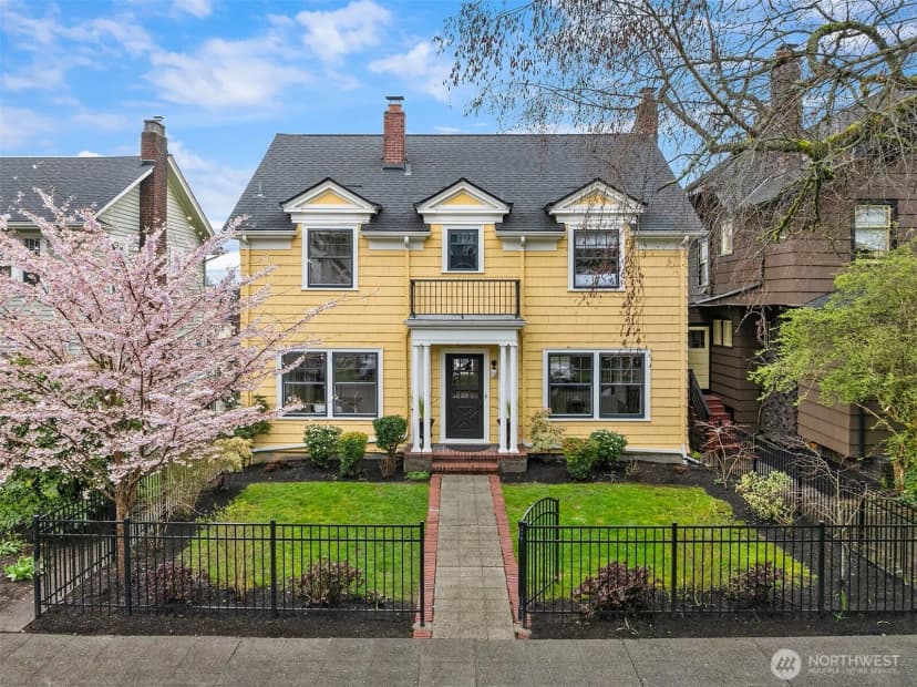 Property photo for 5260 18th Avenue Ne, Seattle