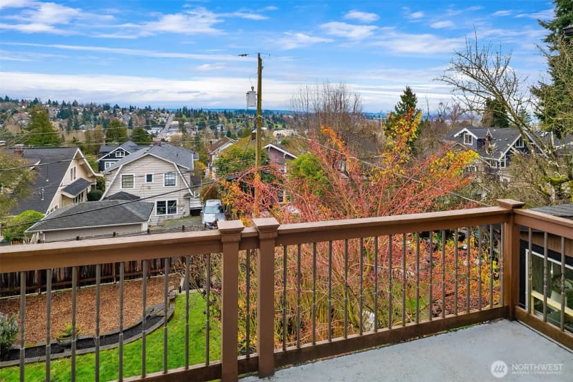 Property photo for 5260 18th Avenue Ne, Seattle photo 22