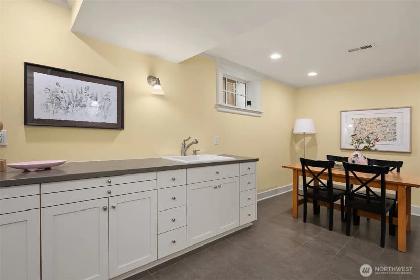 Property photo for 364 Highland Drive, Seattle photo 35