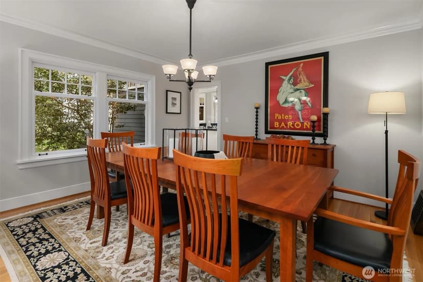 Property photo for 364 Highland Drive, Seattle photo 6