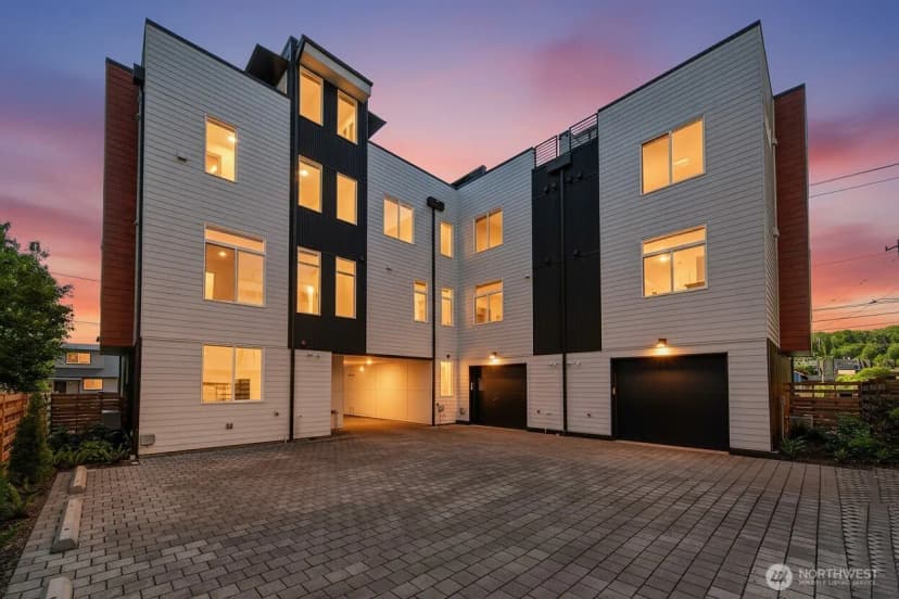 Property photo for 4306 S Holden Street, Seattle photo 2