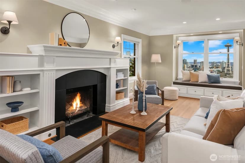 Property photo for 360 Highland Drive, Seattle photo 12