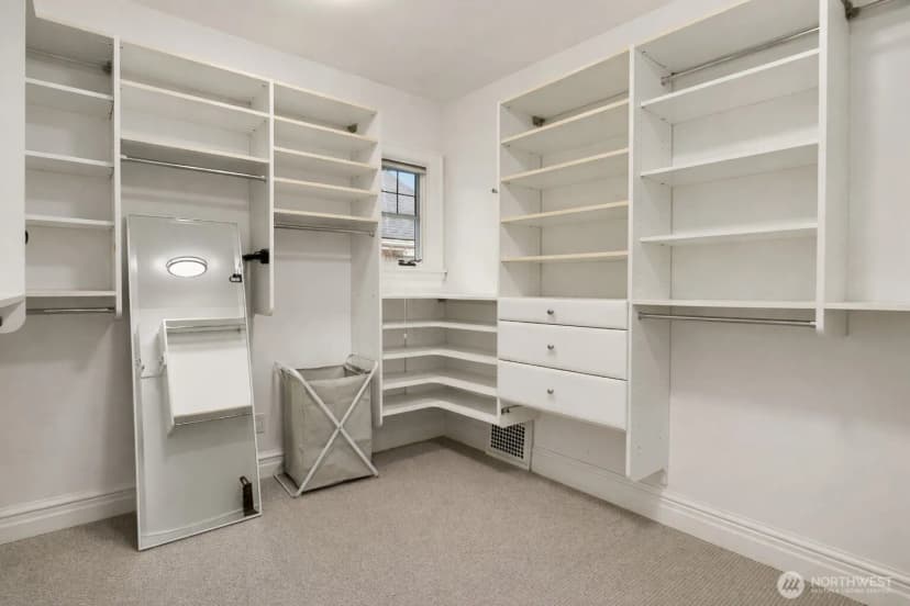 Property photo for 360 Highland Drive, Seattle photo 18