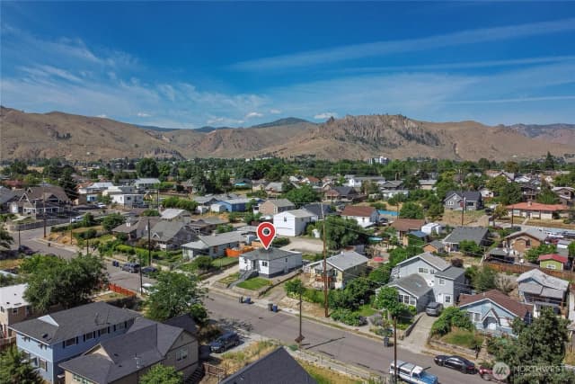 Property photo for 918 Cashmere Street, Wenatchee photo 4